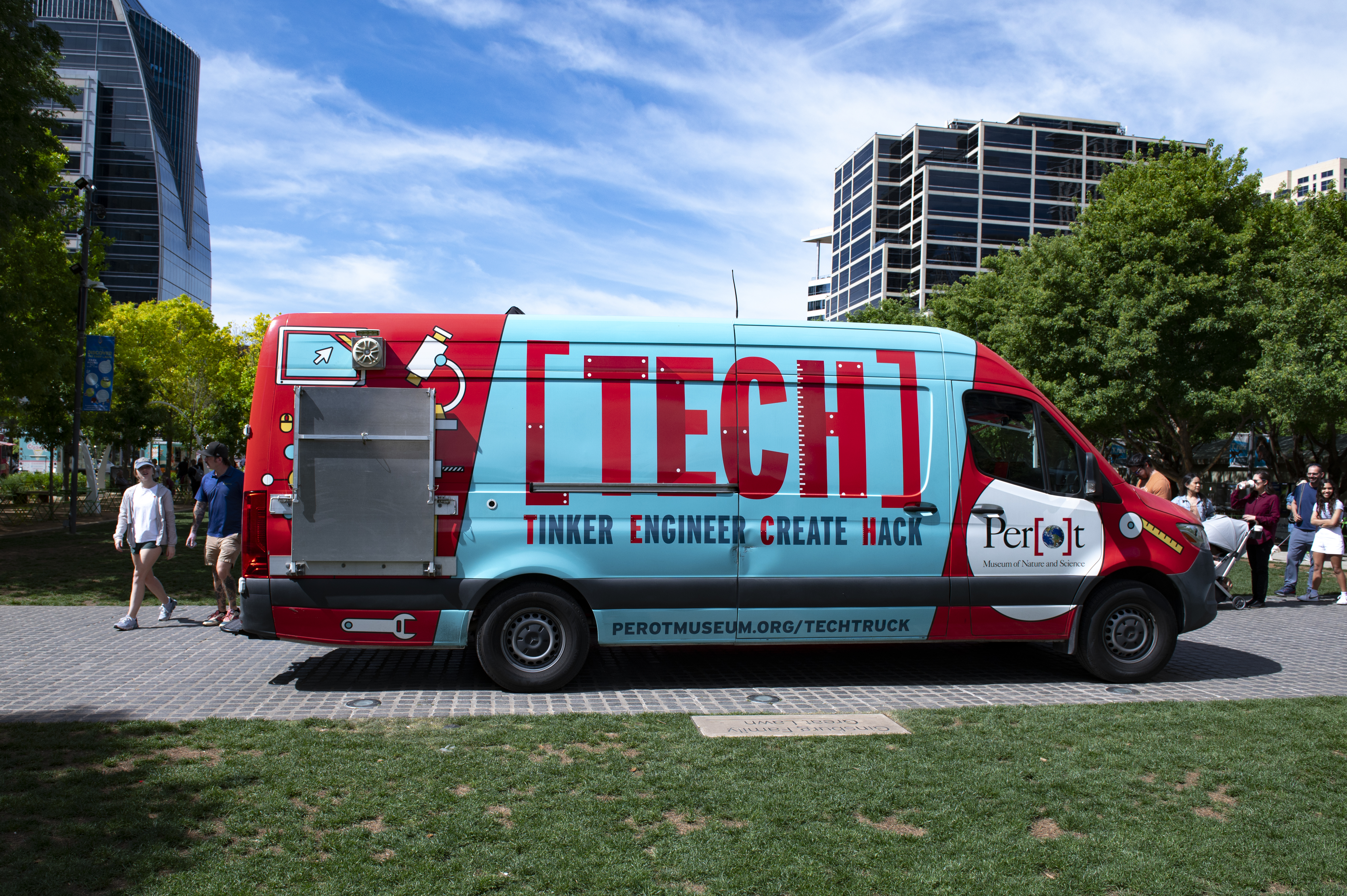 Perot Museum TECH Truck pictured from the side