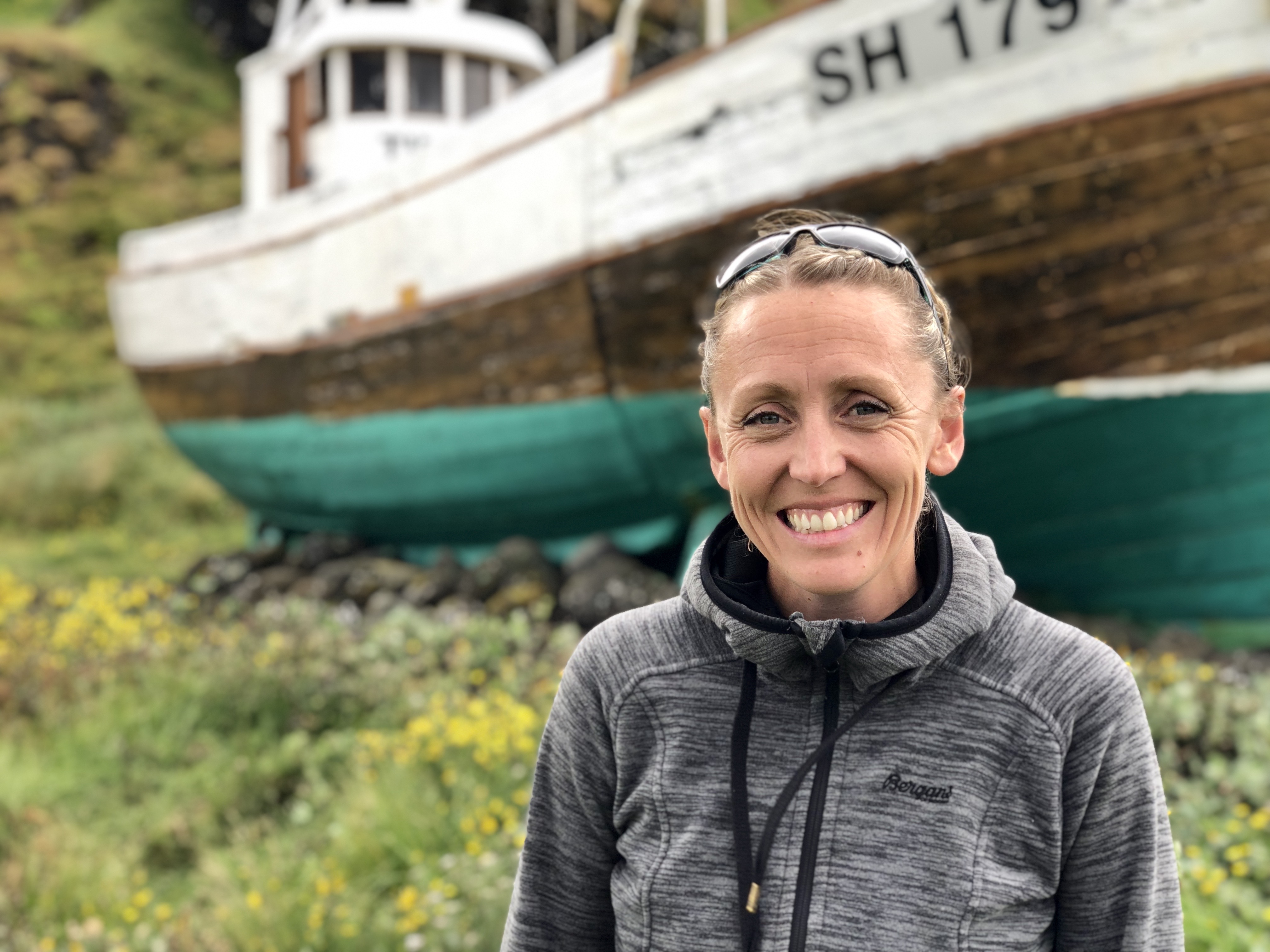 Lucy Hawkes headshot